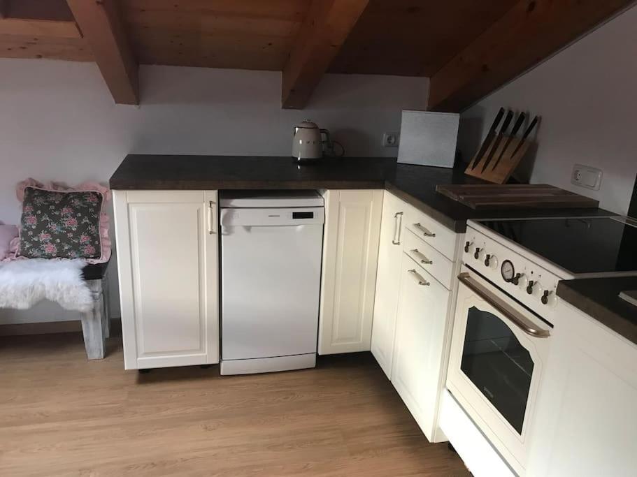 Ferienwohnung Seinerzeit - Kuschelige Dachwohnung Schönau am Königssee Eksteriør billede
